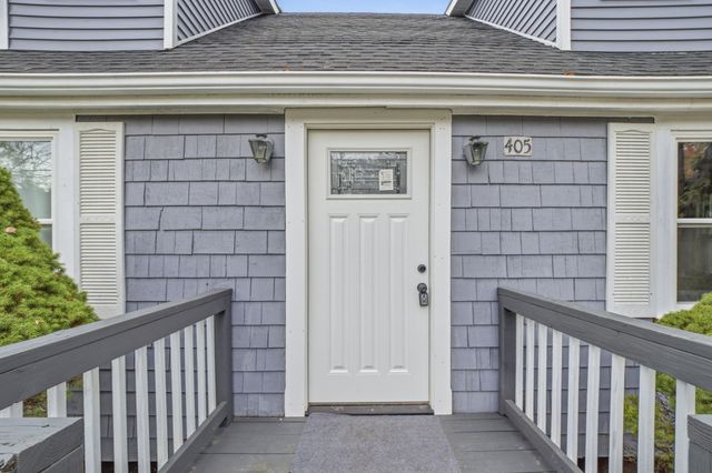 405 Plymouth St, Holbrook, MA 02343