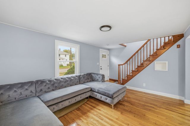 405 Plymouth St, Holbrook, MA 02343