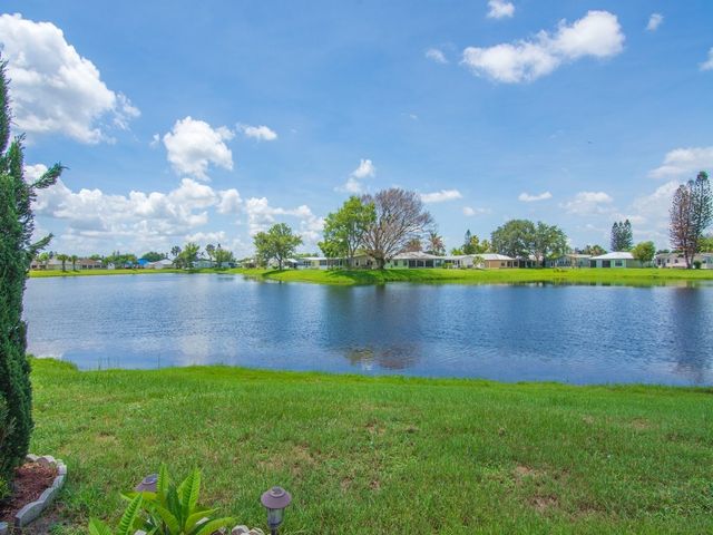 6704 Picante Circle, Fort Pierce, FL 34951