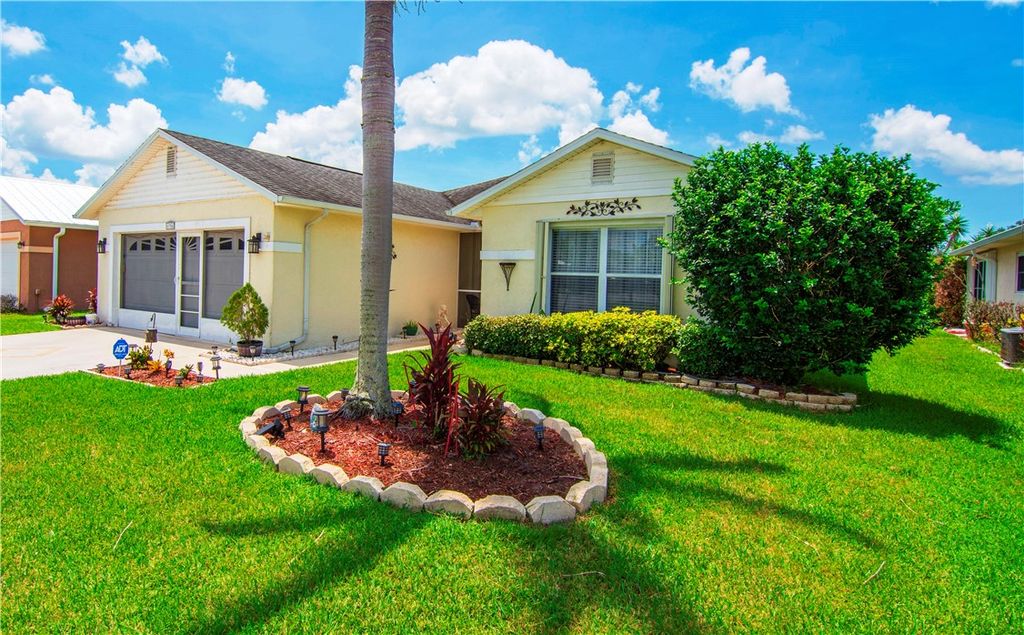 6704 Picante Circle, Fort Pierce, FL 34951