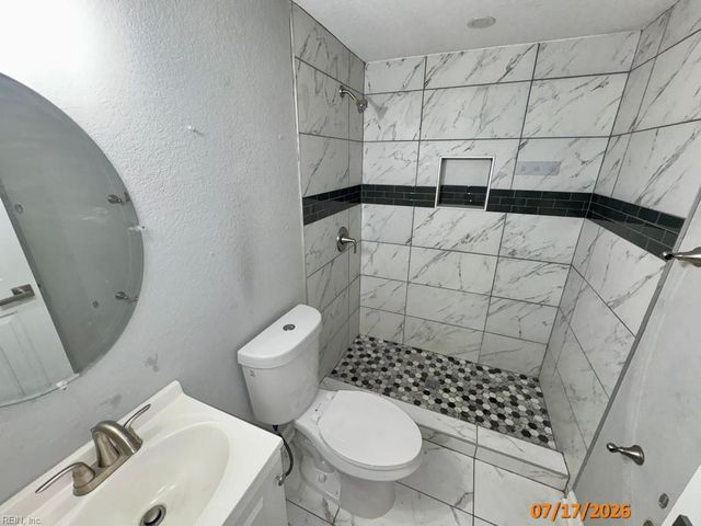 919 Decatur ST, Chesapeake, VA 23324