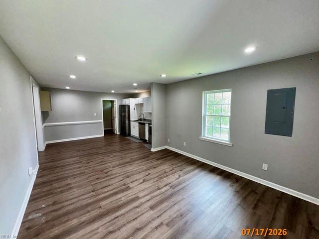 919 Decatur ST, Chesapeake, VA 23324