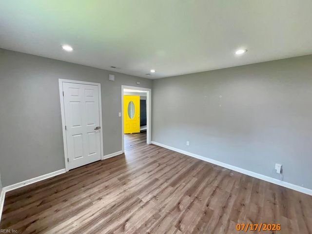 919 Decatur ST, Chesapeake, VA 23324