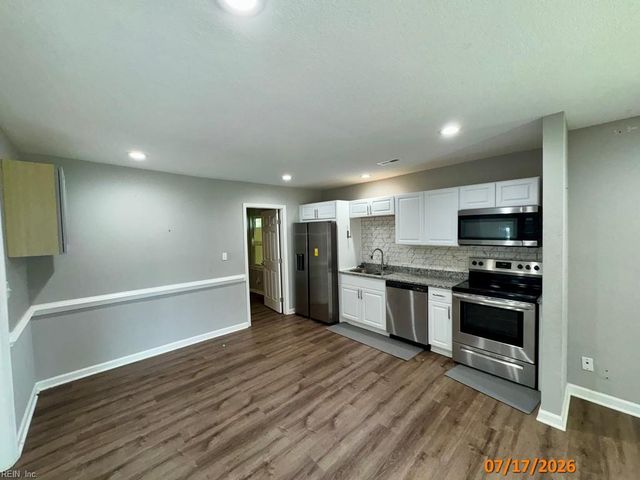 919 Decatur ST, Chesapeake, VA 23324