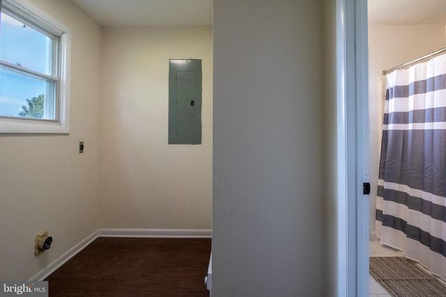 12 RIDERSVILLE RD, Berkeley Springs, WV 25411