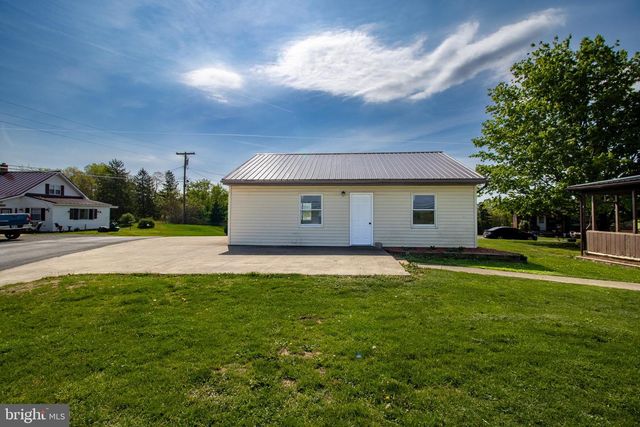 12 RIDERSVILLE RD, Berkeley Springs, WV 25411