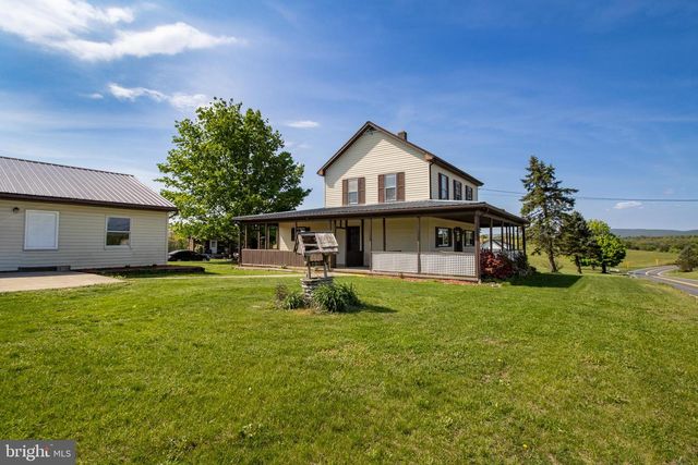 12 RIDERSVILLE RD, Berkeley Springs, WV 25411
