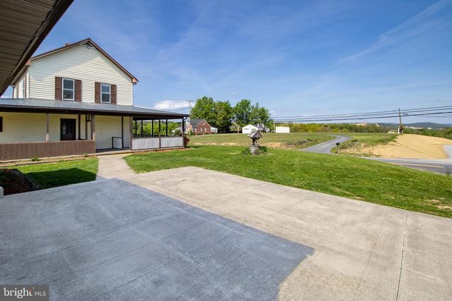 12 RIDERSVILLE RD, Berkeley Springs, WV 25411