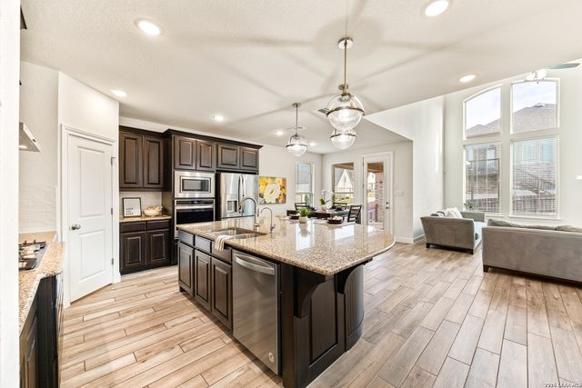 22914 Bear River, San Antonio, TX 78258