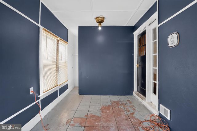 5709 WEYMOUTH ST, Philadelphia, PA 19120