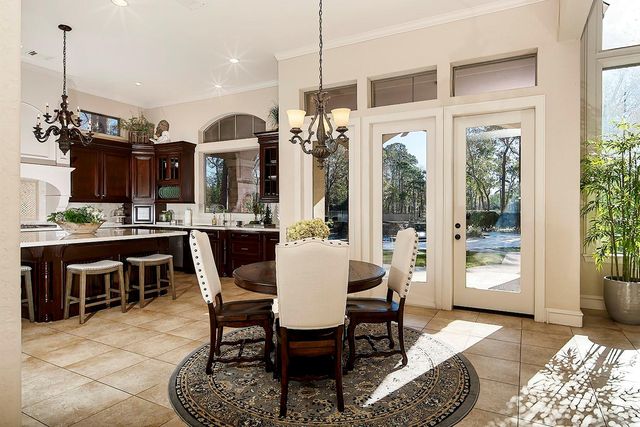 32 Palmer Woods Drive, The Woodlands, TX 77381