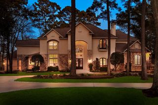 32 Palmer Woods Drive, The Woodlands, TX 77381
