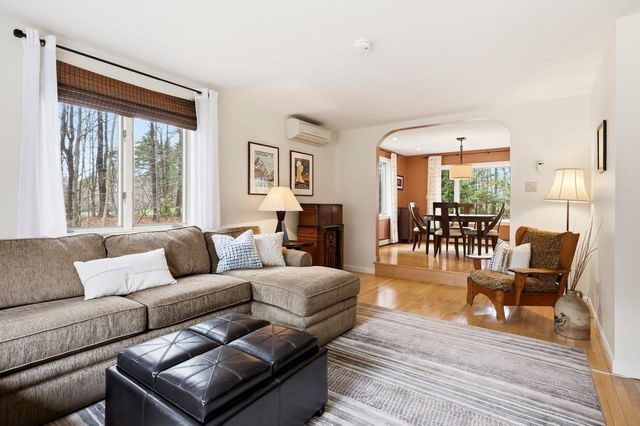 3 Moss Lane, Madbury, NH 03823