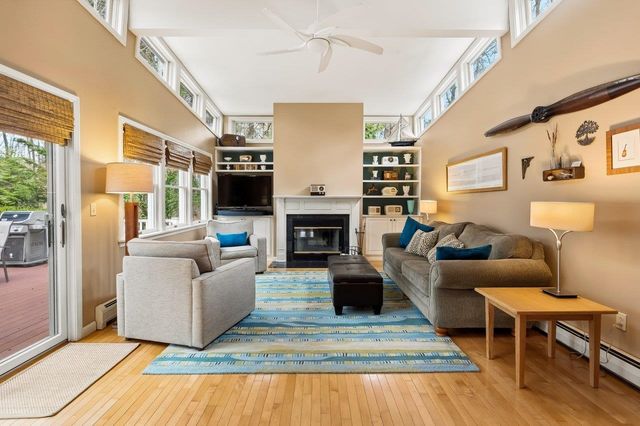 3 Moss Lane, Madbury, NH 03823