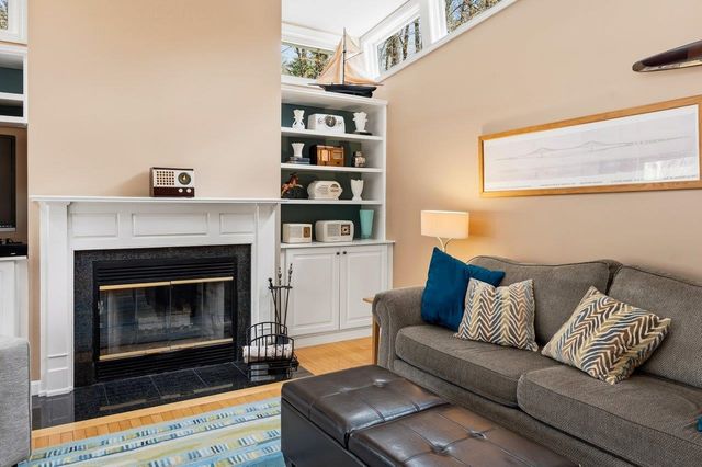 3 Moss Lane, Madbury, NH 03823