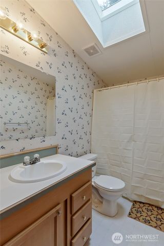 36819 Eatonville Cutoff Road E, Eatonville, WA 98328