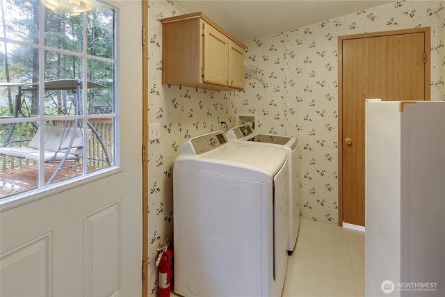 36819 Eatonville Cutoff Road E, Eatonville, WA 98328