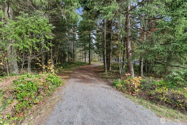 36819 Eatonville Cutoff Road E, Eatonville, WA 98328