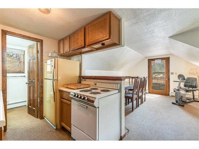 212 Valley Rd, Lyons, CO 80540