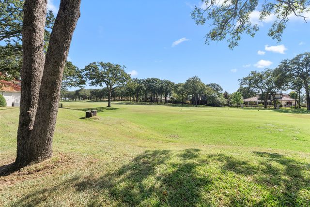 2825 J Cupit Court, Tyler, TX 75709