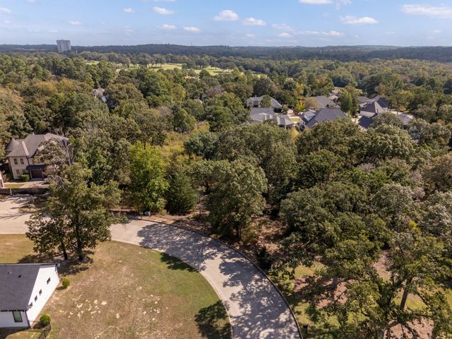 2825 J Cupit Court, Tyler, TX 75709