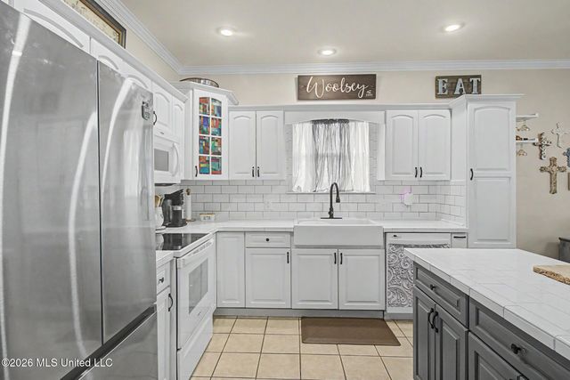 73636 Diamondhead Drive, Diamondhead, MS 39525
