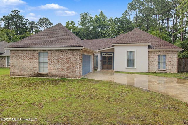 73636 Diamondhead Drive, Diamondhead, MS 39525