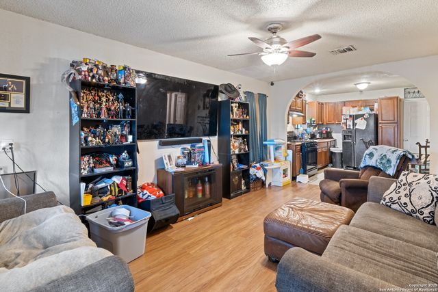 2939 Ruiz, San Antonio, TX 78228