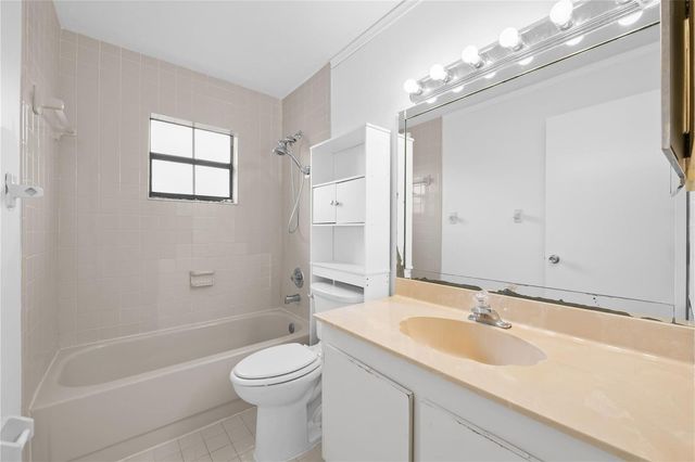 3574 NW 95th Terrace 8q, Fort Lauderdale, FL 33351
