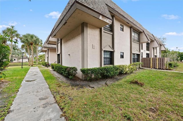 3574 NW 95th Terrace 8q, Fort Lauderdale, FL 33351
