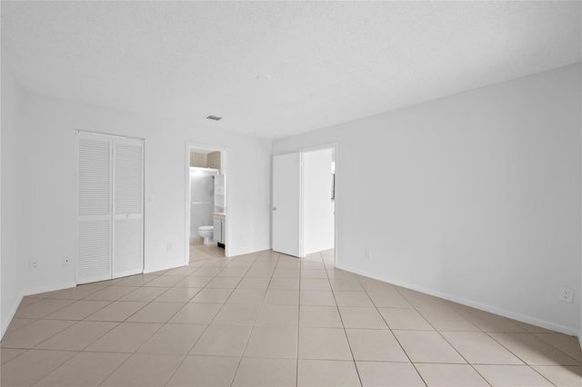 3574 NW 95th Terrace 8q, Fort Lauderdale, FL 33351