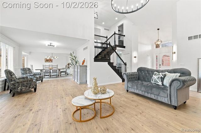 45563 Thorn Tree Lane, Macomb, MI 48044