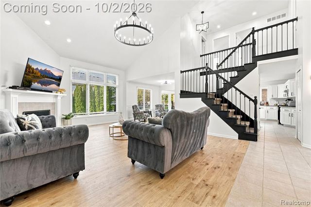 45563 Thorn Tree Lane, Macomb, MI 48044
