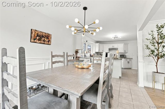 45563 Thorn Tree Lane, Macomb, MI 48044