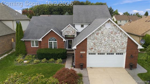 45563 Thorn Tree Lane, Macomb, MI 48044
