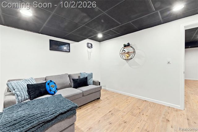 45563 Thorn Tree Lane, Macomb, MI 48044