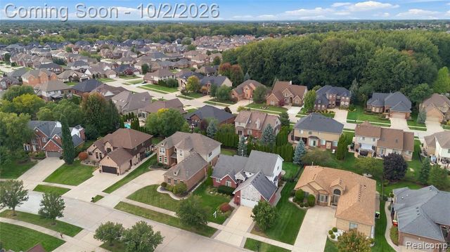 45563 Thorn Tree Lane, Macomb, MI 48044