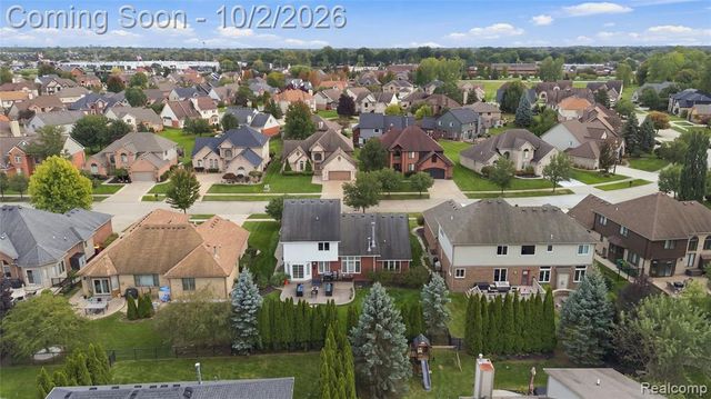 45563 Thorn Tree Lane, Macomb, MI 48044