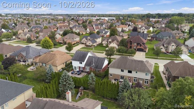 45563 Thorn Tree Lane, Macomb, MI 48044