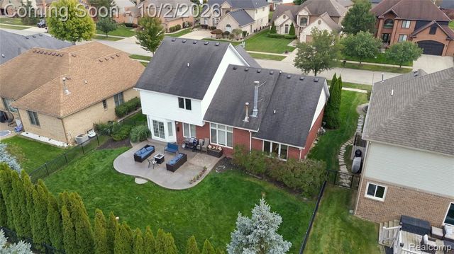45563 Thorn Tree Lane, Macomb, MI 48044