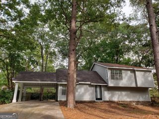 313 Ridge Trail, Riverdale, GA 30274