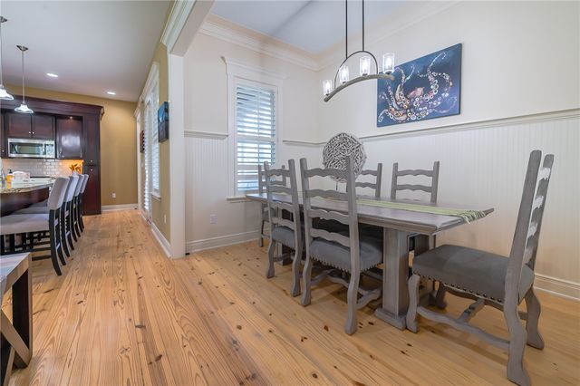 412 Sailhouse Way, Rockport, TX 78382