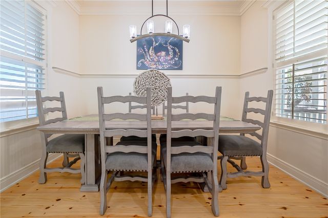 412 Sailhouse Way, Rockport, TX 78382