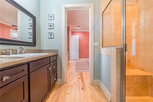 412 Sailhouse Way, Rockport, TX 78382