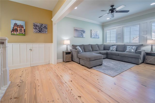 412 Sailhouse Way, Rockport, TX 78382