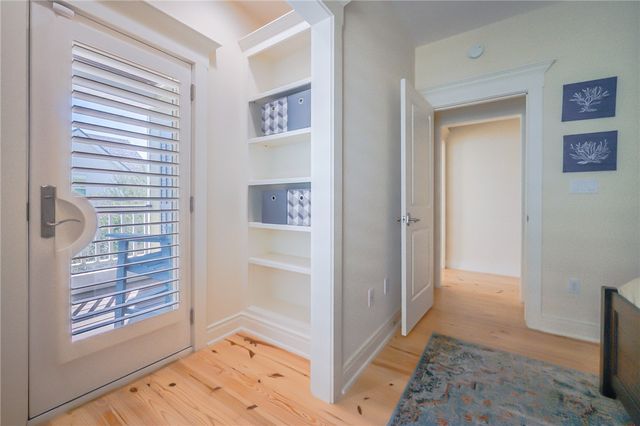 412 Sailhouse Way, Rockport, TX 78382