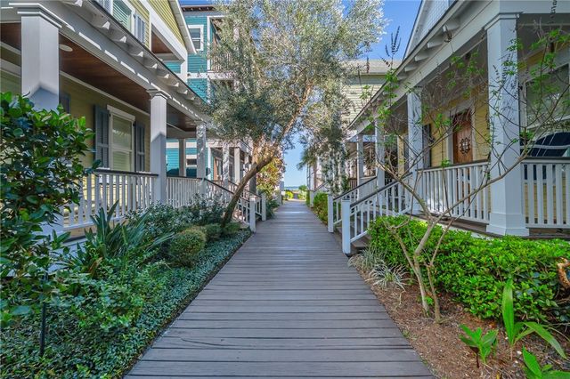 412 Sailhouse Way, Rockport, TX 78382