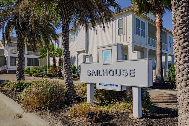 412 Sailhouse Way, Rockport, TX 78382