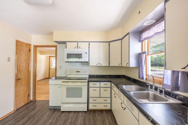 344 W BUEHLER AVENUE, Nekoosa, WI 54457