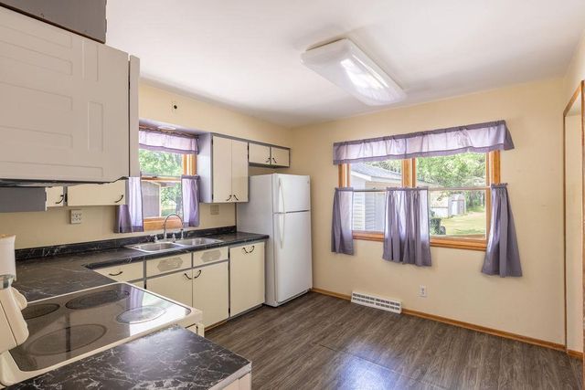 344 W BUEHLER AVENUE, Nekoosa, WI 54457